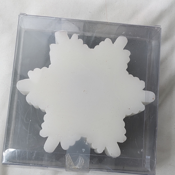 Pier One NIB Snowflake flameless LED  tealight candle holder set white g… - Picture 9 of 17